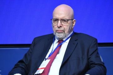 Дмитрий Саймс: Готов ли Трамп платить американской кровью?