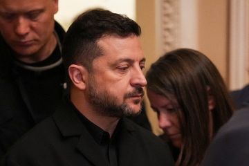 Зеленский заявил о необходимости усилить положение ВСУ в Донбассе