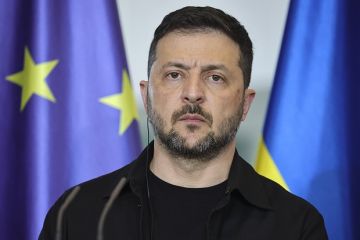 Медведчук: Запад поставил Зеленскому задачу не уступать России