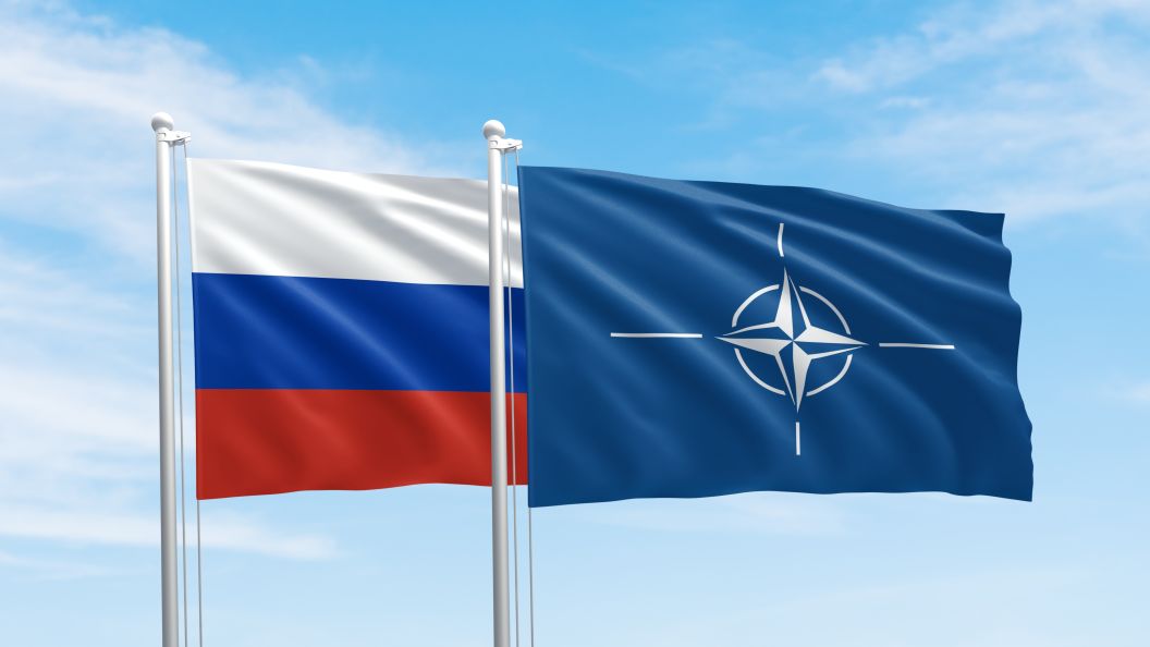 В НАТО переполох: Россия может ударить по Западу осенью - WSJ