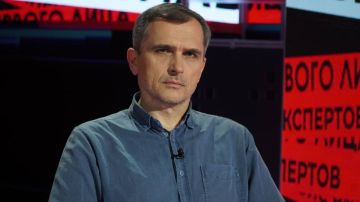 Блогер?миллионник Подоляка рассказал, зачем ВСУ отправили безэкипажный катер к берегу Ялты