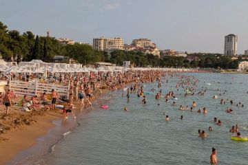 Новости к этому часу:. Все пляжи Геленджика приостановили работу из-за беспилотной опасности
