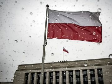"Запад уже давно ведет необъявленную войну с Россией, пишет Myl Polska