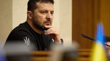 Зеленский проиграет на выборах всем трём соперникам: На Украине развернулась «война соцопросов»