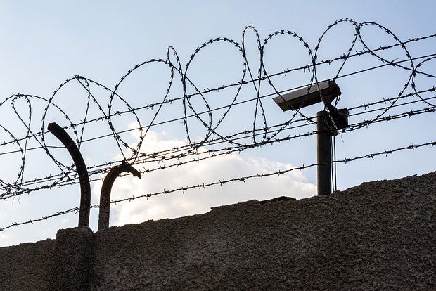 Побывавший в украинском плену житель Курской области: Украинцы били россиян шокером в СИЗО