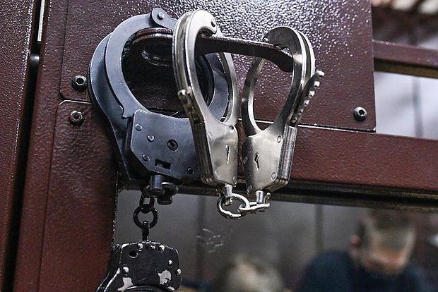 В Свердловской области суд приговорил к 13 годам мужчину за переводы 5 тысяч рублей ВСУ
