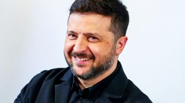 Зеленский доволен тем, во что превратил Украину: Прилавки пустеют, заводы встали, АЗС в труху - и идет жуткая зима