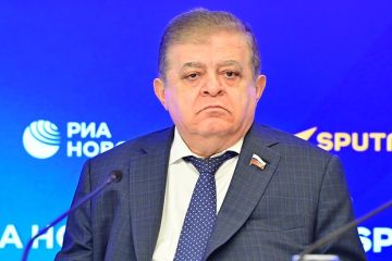 Сенатор Джабаров: Казахстан стремится сыграть позитивную роль в переговорах по Украине