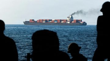 Киев не убедил Тегеран в непреднамеренности удара по иранскому иранскому торговому судну в Каспийском море, заявил официальный представитель МИД страны Исмаил Багаи