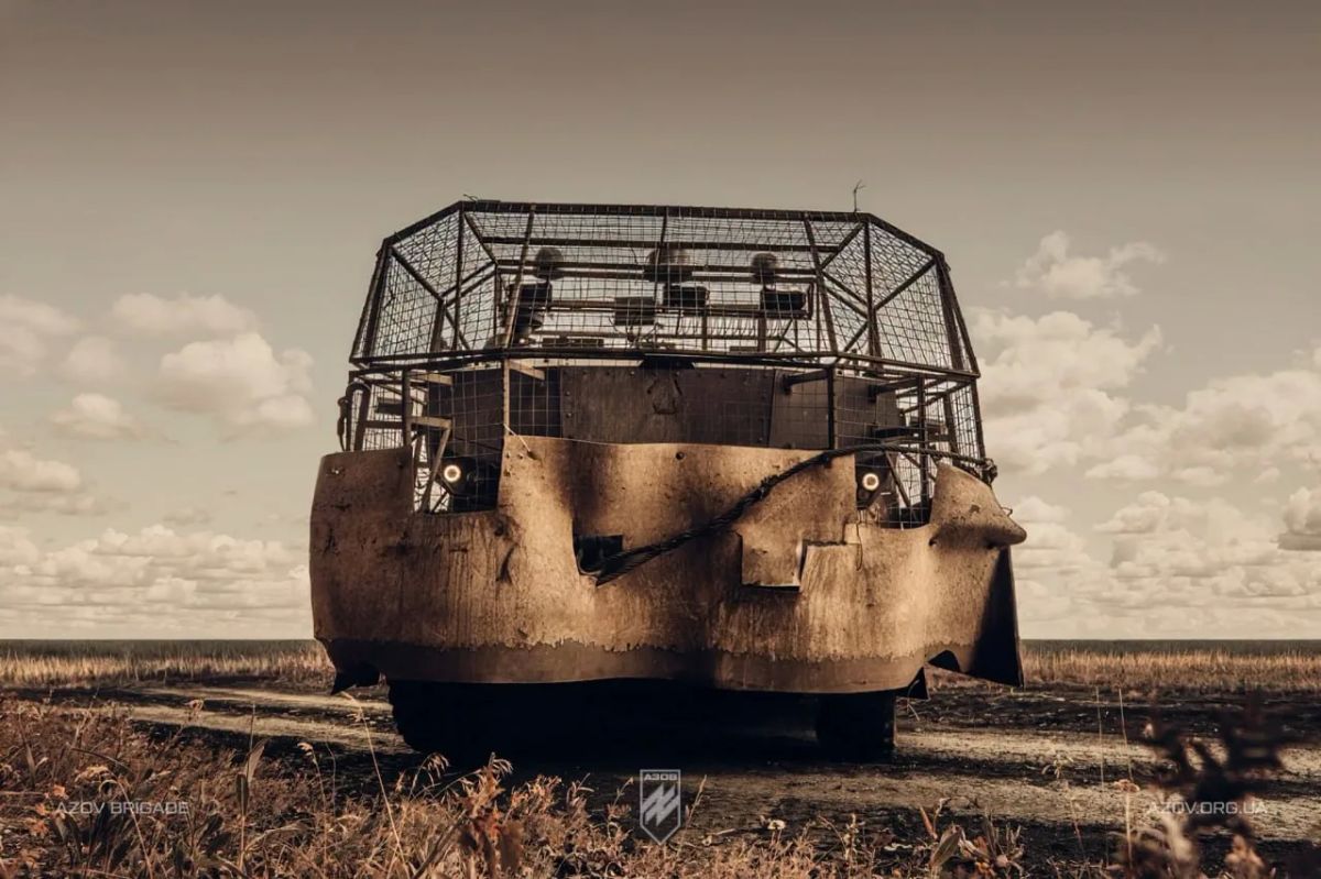 Финские бронеавтомобили Protolab PMPV MiSu 66 с антидроновой защитой, впервые замеченные на вооружении Украины