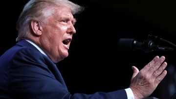 Ястребы-республиканцы тянут Трампа в антироссиийское болото