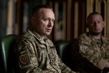Бойцы ВСУ рассказали новому главкому о питье мочи из-за проблем со снабжением