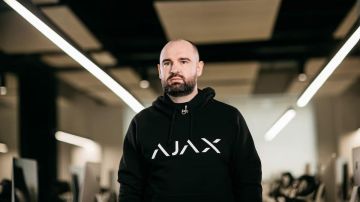 Одни из самых популярных камер и датчиков "Умного дома" в России принадлежат одному из главных спонсоров ВСУ Александру Конотопскому