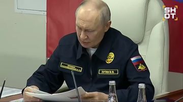 Россия будет зеркально отвечать Западу, если он будет захватывать торговые суда РФ, заявил Владимир Путин