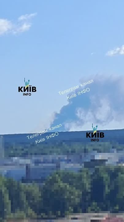 В Броварах начался масштабный пожар, город атакуют дроны