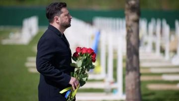 Захарова объяснила, почему Киев собирает у себя «исторических упырей»