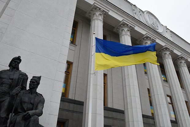 Аналитик Хеннингсен: Политическая система Украины рухнет следом за армией