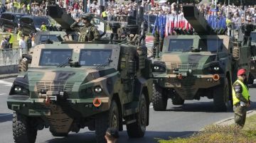 Польша не стала приглашать Украину на самый большой военный парад страны