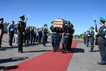 Укрорейх пополняет свой пантеон