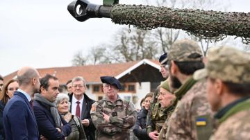 Военная помощь Украине увеличилась - пресса Франции