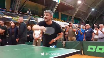 «Главное — шоу сделать, а война — это для нас», «Он что, вообще, гнида, охренел? Люди каждый день из-за него сдыхают, а он играется!»