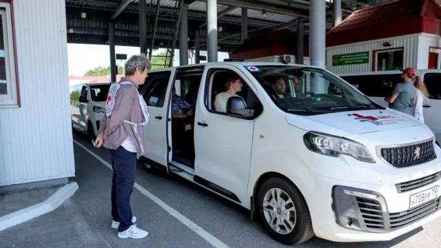 Обмен гражданскими лицами между Россией и Украиной прошел в Белоруссии