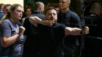 "Он что, вообще, гнида, охренел?" - украинцы отреагировали на забавы Зеленского