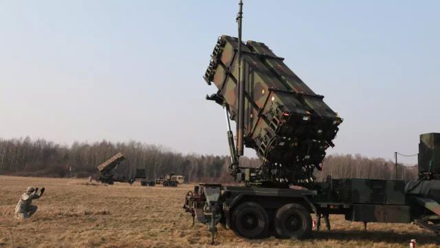 Зеленский заявил, что 5% от запаса вооружений США хватит Украине на зиму
