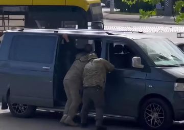 Отсрочка не спасла от наручников: в Черкасской области ТЦК увезли человека на 140 км от дома