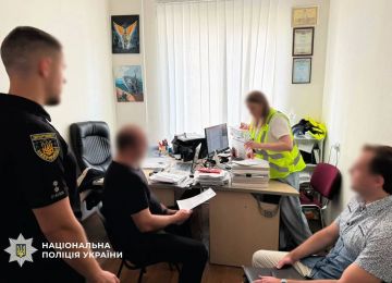 #украина_под_микроскопом: украинский педофил оказался экс-сотрудником конституционного суда