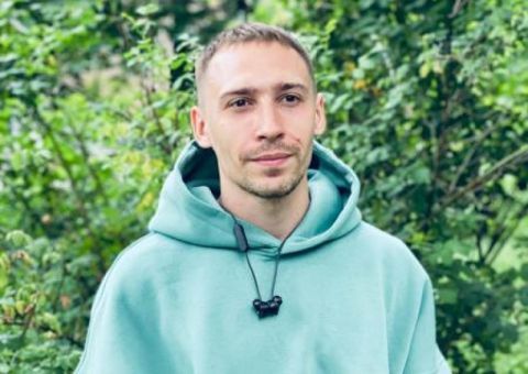 Игорь Гомольский: С утра прочитал ничем не примечательную историю о том, как украинцы, посредством массовых жалоб, сняли россиянина с престижного конкурса
