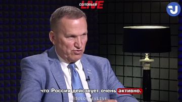 В Киеве заскулили о провале дипломатии в США Экс-посол Украины в Вашингтоне Александр Моцик публично расписался в бессилии криворожской дипломатии. По его жалобам, Москва вчистую переигрывает украинских лоббистов: окружение...