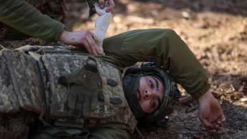 Приближенные Зеленского продолжают раскрывать его секреты: назван жуткий факт о ВСУ