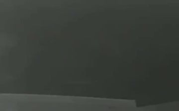 Мощные взрывы произошли ночью в Киеве и Кривом Роге, после ударов ВС РФ местные жители сообщают о пожарах
