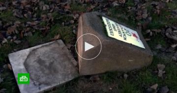 Варшава обвинила Киев в осквернении польских захоронений и грабеже