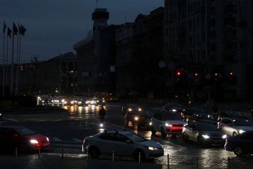 ️ Киевский режим на фоне прогнозов о тяжелейшей зиме призвал жителей запасаться продуктами, топливом и всем необходимым...