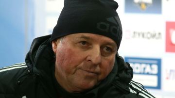 Заслуженного тренера России по футболу Тарханова внесли в "Миротворец"