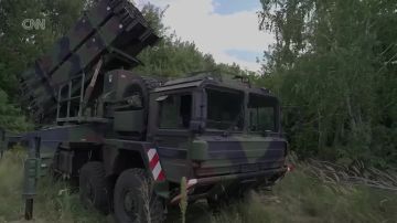 В CNN показали кадры пустых украинских комплексов Patriot на кукурузном поле возле Киева
