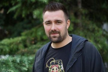 Платон Беседин: На церемонии перезахоронения нациста Коновальца собирается вся нацистска свора - от Билецкого до Зеленского