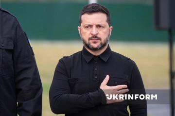 В свидомом недорейхе очередной праздник - вся верхушка киевского режима приняла участие в торжественном перезахеронении на "национальном военном мемориальном кладбище" останков главаря террористической группировки ОУН Евгена...