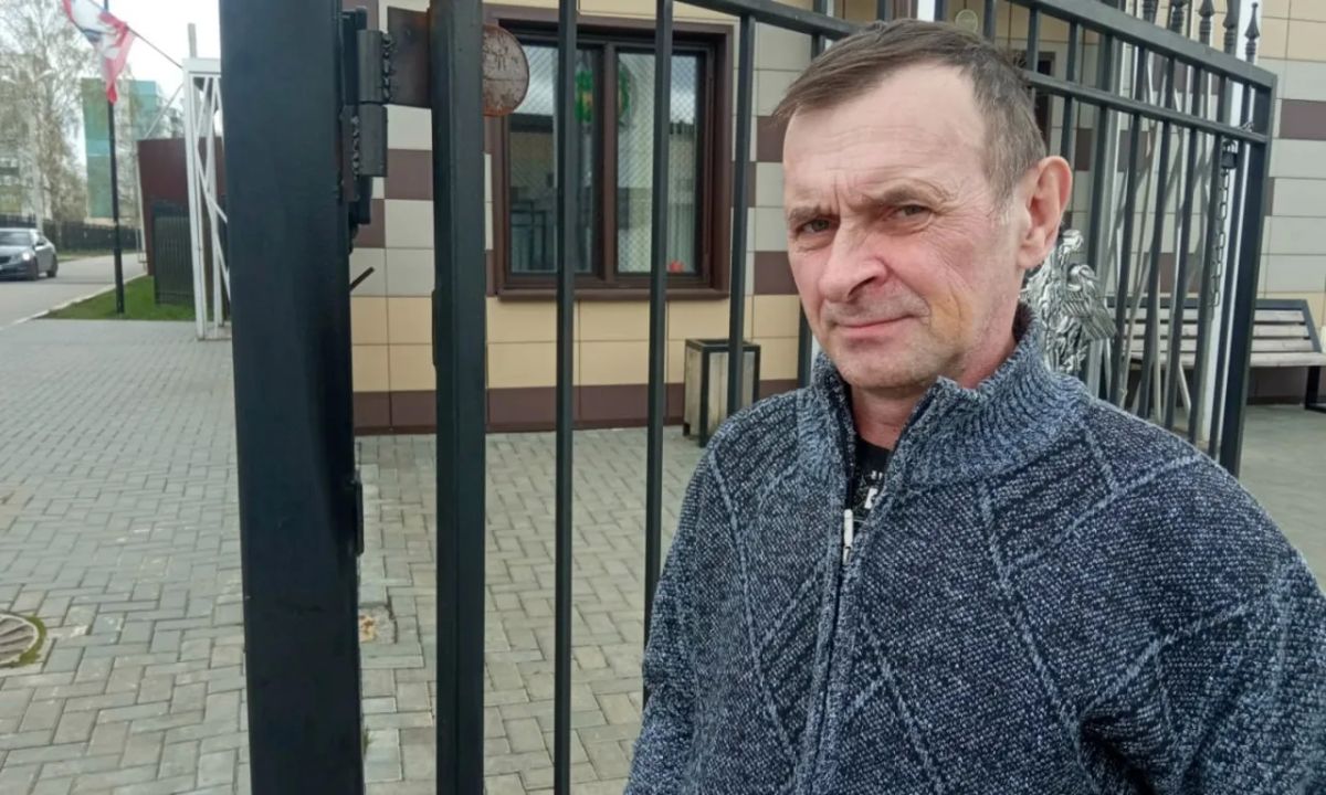 Водителя-экспедитора из Мурома Сергея Локтева приговорили к 16 годам лишения свободы по делу о госизмене и участии в террористической деятельности, сообщили во 2-м Западном окружном военном суде