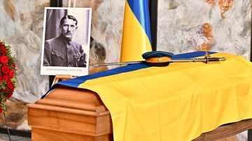 Основателя ОУН* полковника Коновальца перезахоронили на Украине