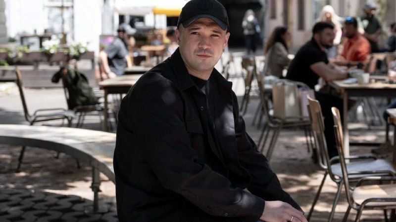 Увольнение Фёдорова с поста министра обороны переросло в полноценный политический кризис: бывший союзник Зеленского обрушился с критикой на власть, заявив о «системном кризисе управления» и коррупции