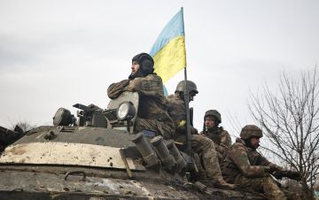 "На передовой все тяжелее". Украина угодила в собственную ловушку