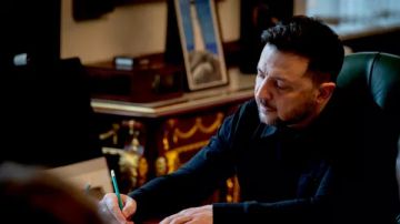 Зеленский уволил замглавы своего офиса