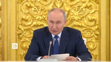 Рост ВВП, атаки ВСУ на объекты РФ, внедрение ИИ в соцсферу, госдолг и бюджетные кредиты: Владимир Путин провел заседание Совета по стратегическому развитию и национальным проектам