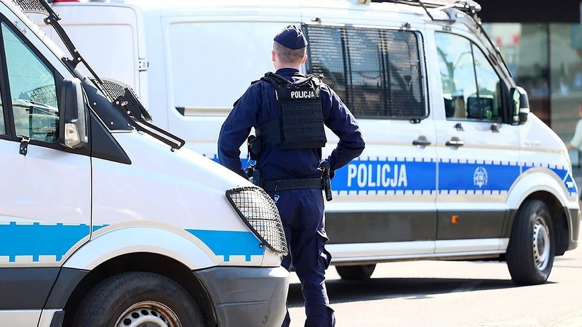 В Польше украинца арестовали за попытку подорвать машину соотечественника