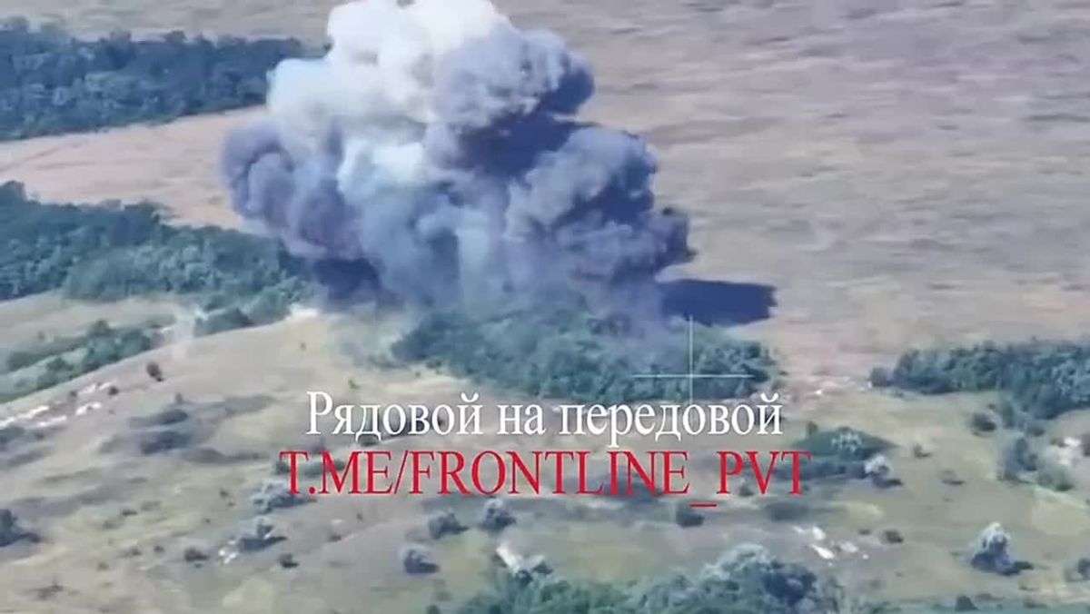 НА ФРОНТЕ ДОНБАССА. В то время как наступательное давление на украинско-атлантические плацдармы в Краматорске и Славянске усиливается, и последние украинские резервы оказываются под угрозой, российские войска совершили один...