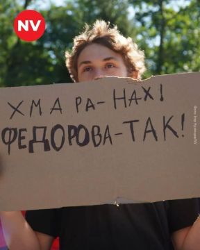 Согласно законам Украины, 35-летний бывший министр обороны Михаил Федоров, лишившись должности