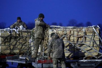 Военный эксперт Коновалов: Запад вынужден искать переговоров с Россией